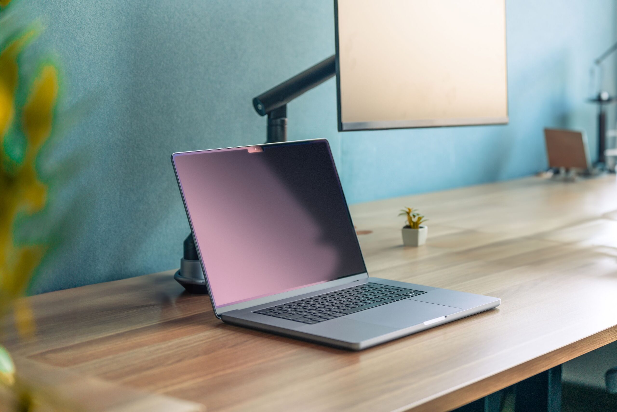 I 5 migliori bracci monitor per studiare e lavorare (2026)